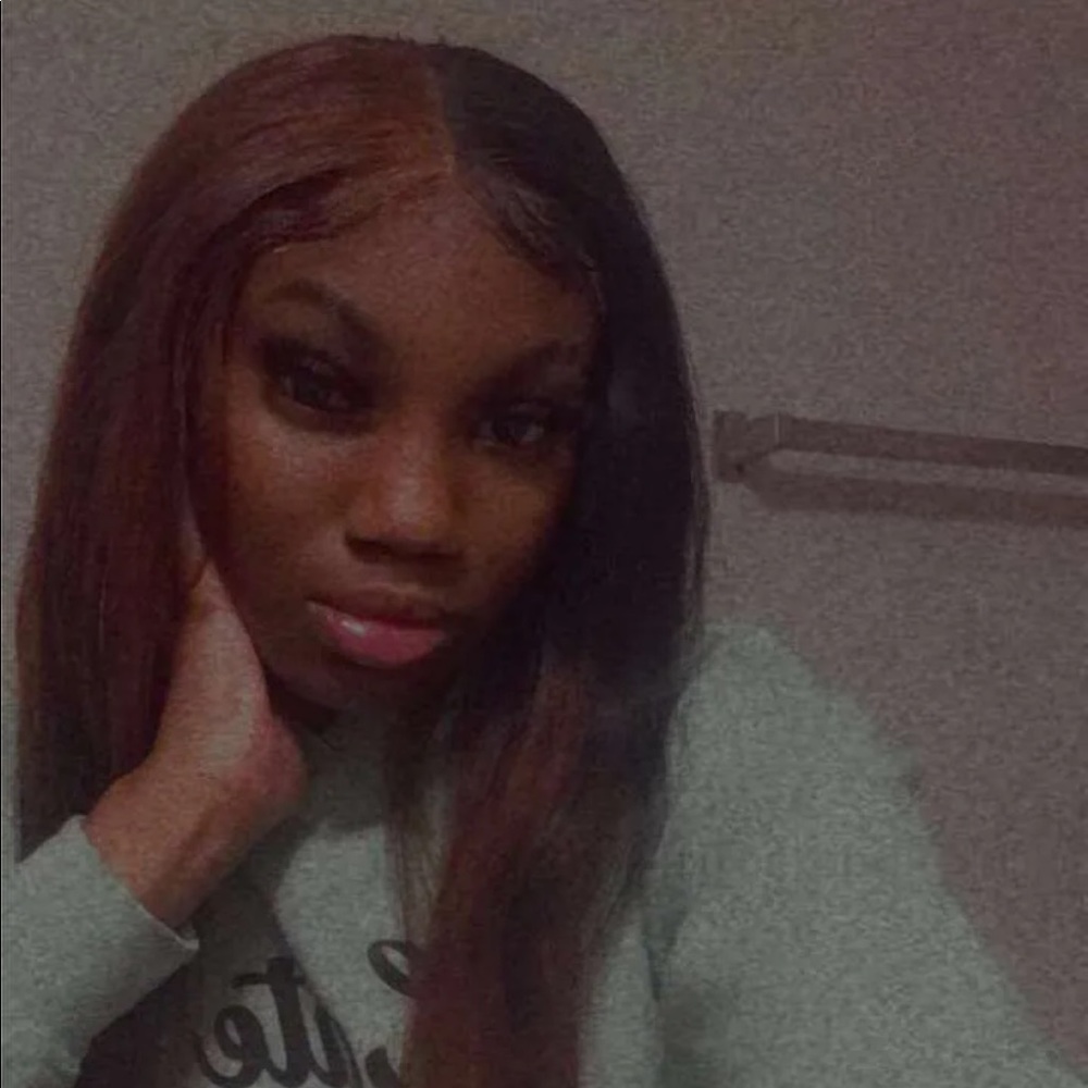 Meet your Posher, Leah